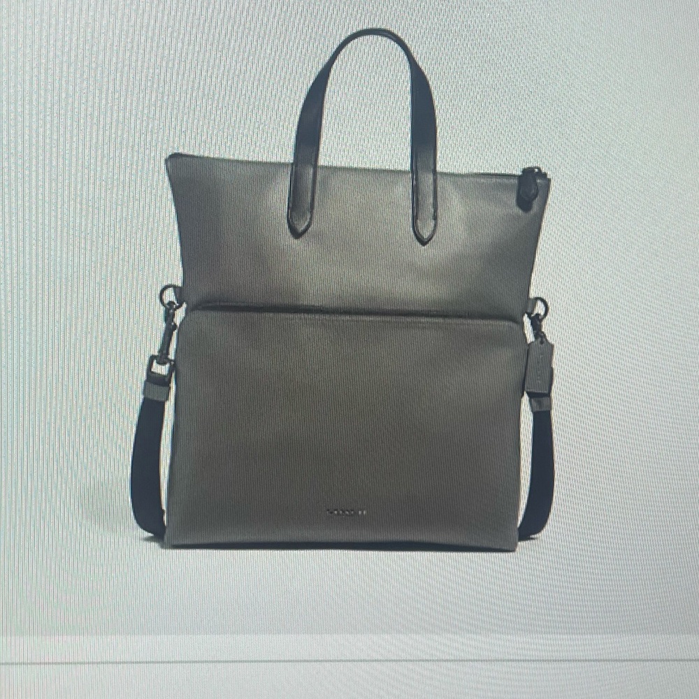 Like NEW!Coach Graham Foldover Tote BLACK, shoulder or crossbody